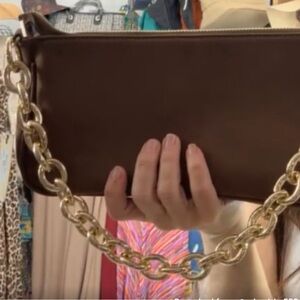 ShopEvelynne Brown Crossbody Bag with Gold Chain